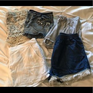 Women’s Lot of 5 pair of shorts, size Large